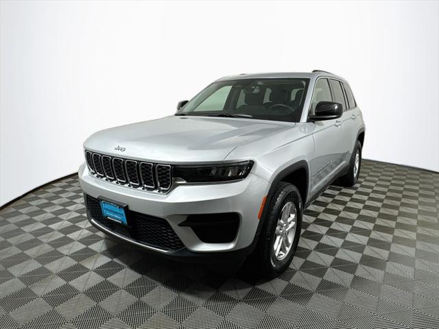 2023 Jeep Grand Cherokee Laredo 4x4