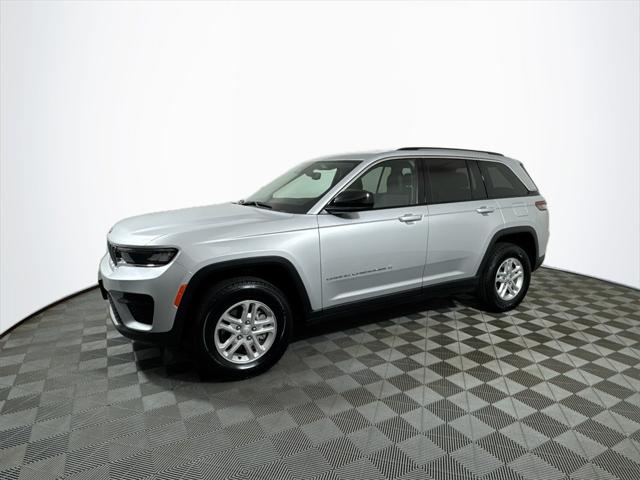 2023 Jeep Grand Cherokee Laredo 4x4