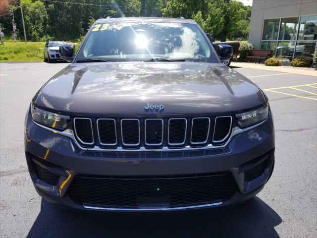 2023 Jeep Grand Cherokee Laredo 4x4