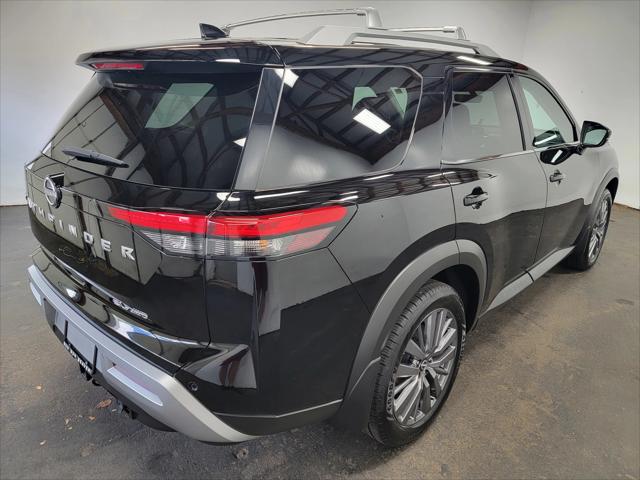 2023 Nissan Pathfinder SL 4WD