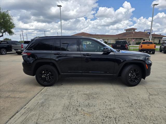 2024 Jeep Grand Cherokee Altitude 4x2