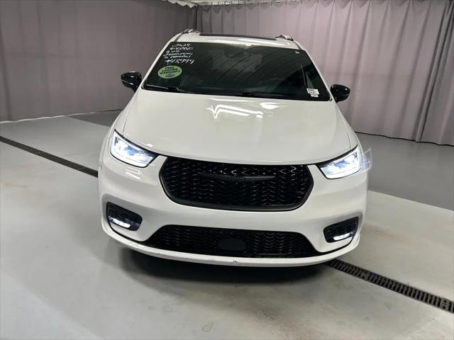 2024 Chrysler Pacifica Limited AWD 2024 Chrysler Pacifica Limited AWD