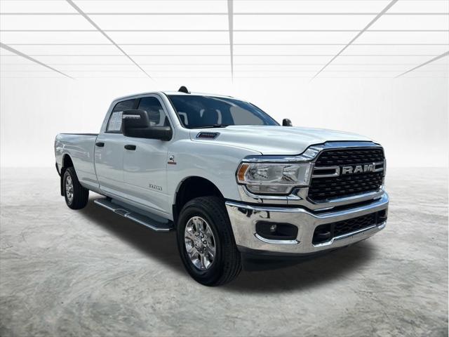 2024 RAM 3500 Big Horn Crew Cab 4x4 8 Box