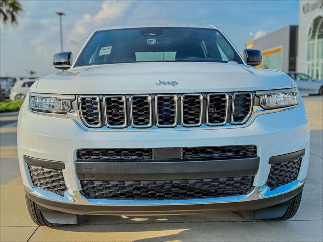 2025 Jeep Grand Cherokee L Laredo X 4x2