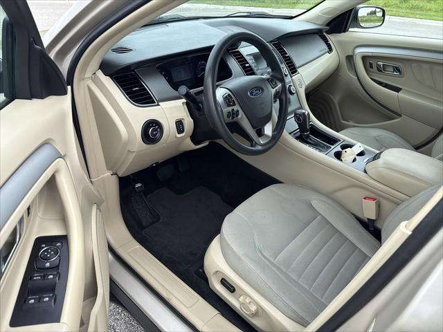 2018 Ford Taurus SE