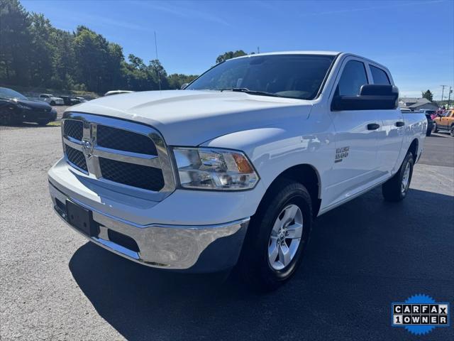 2023 RAM 1500 Classic SLT Crew Cab 4x4 57 Box