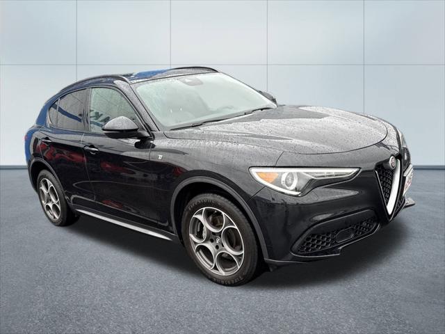 2022 Alfa Romeo Stelvio Ti AWD