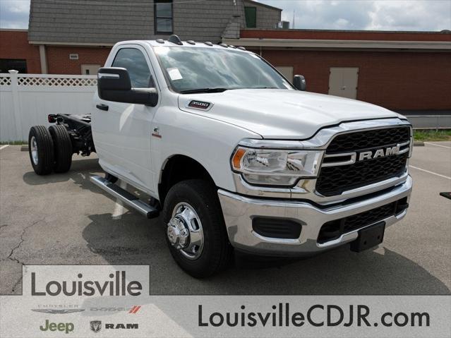 2024 RAM Ram 3500 Chassis Cab RAM 3500 TRADESMAN CHASSIS REGULAR CAB 4X4 84 CA