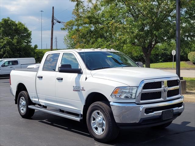 2018 RAM 3500 Tradesman Crew Cab 4x4 64 Box
