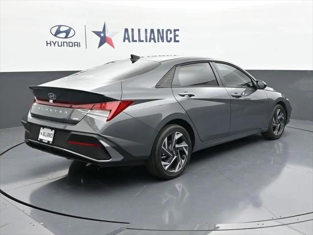2025 Hyundai Elantra Hybrid SEL Sport