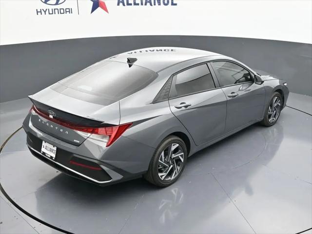 2025 Hyundai Elantra Hybrid SEL Sport