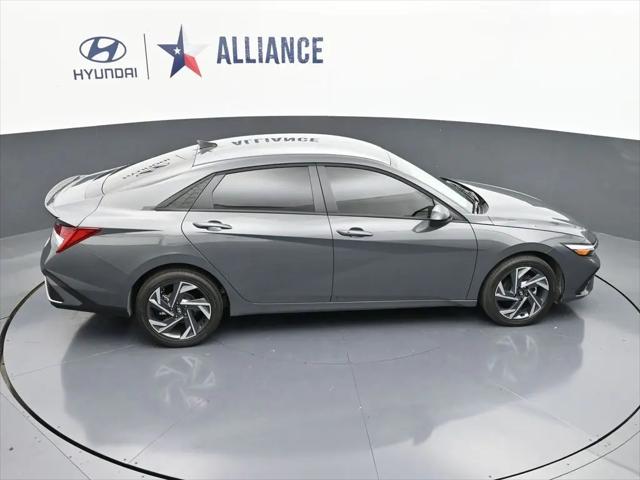 2025 Hyundai Elantra Hybrid SEL Sport