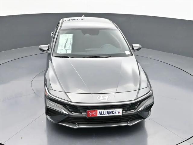 2025 Hyundai Elantra Hybrid SEL Sport