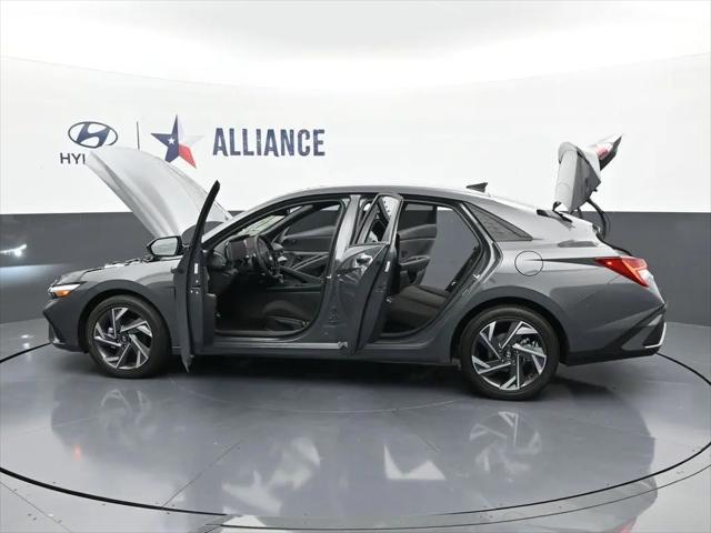 2025 Hyundai Elantra Hybrid SEL Sport