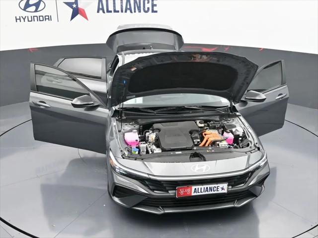 2025 Hyundai Elantra Hybrid SEL Sport
