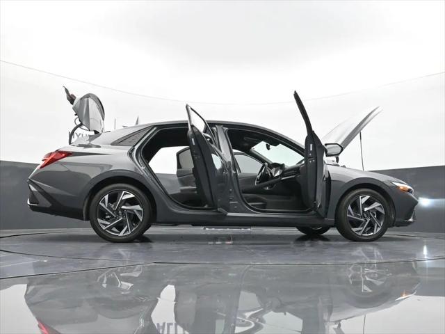 2025 Hyundai Elantra Hybrid SEL Sport