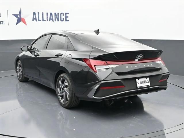 2025 Hyundai Elantra Hybrid SEL Sport