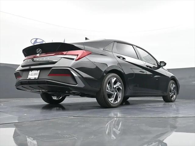 2025 Hyundai Elantra Hybrid SEL Sport