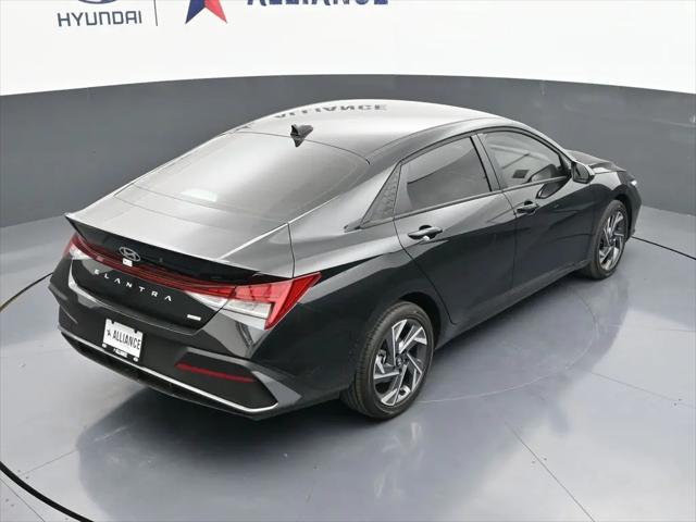 2025 Hyundai Elantra Hybrid SEL Sport