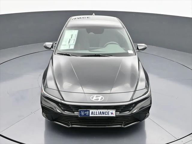 2025 Hyundai Elantra Hybrid SEL Sport