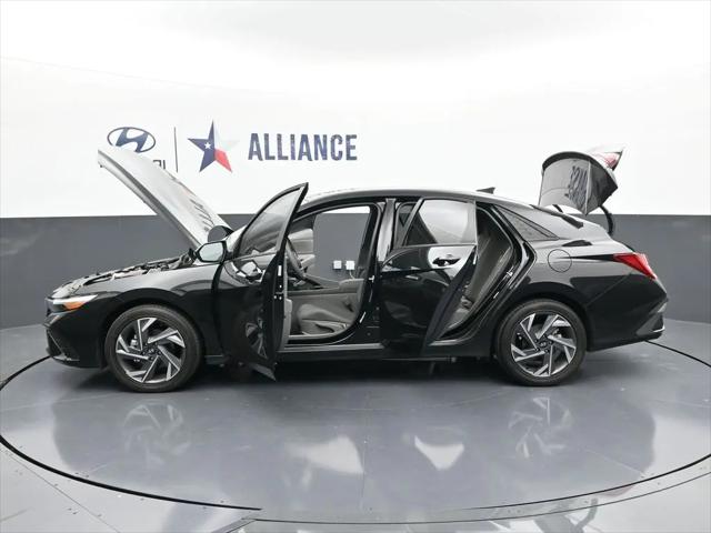 2025 Hyundai Elantra Hybrid SEL Sport