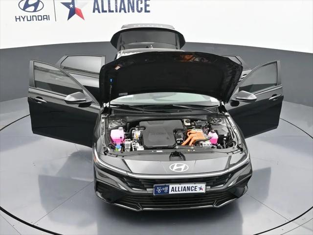 2025 Hyundai Elantra Hybrid SEL Sport