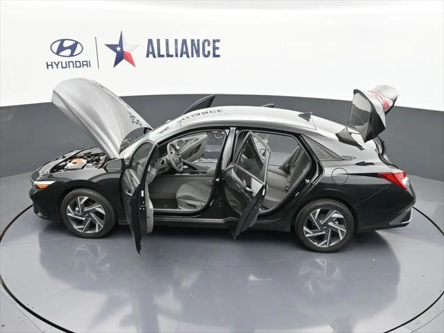 2025 Hyundai Elantra Hybrid SEL Sport
