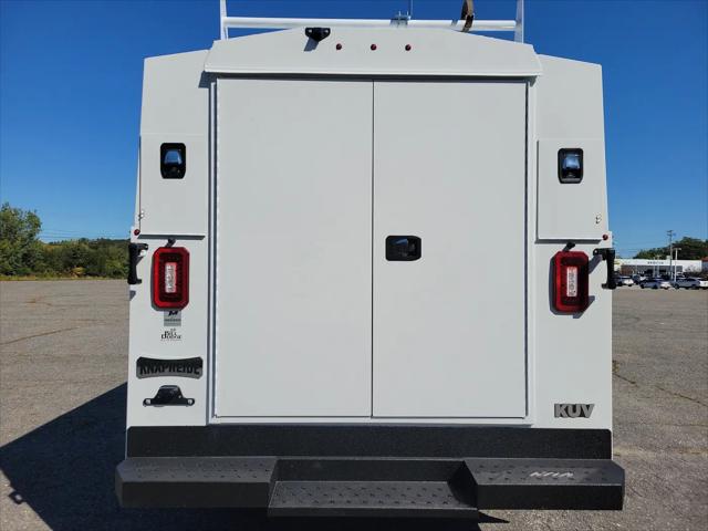 2025 GMC Savana Cutaway Work Van