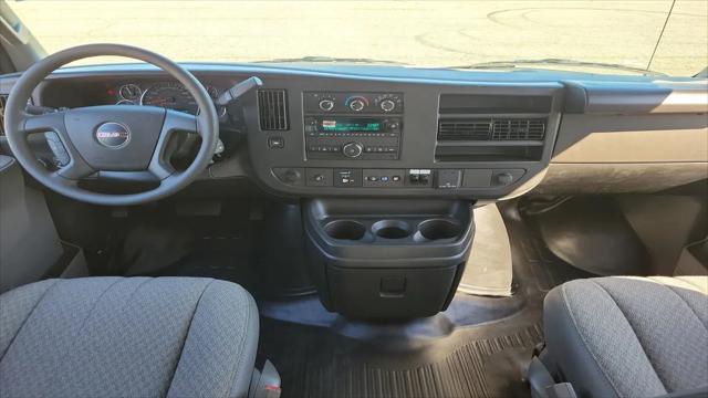 2025 GMC Savana Cutaway Work Van