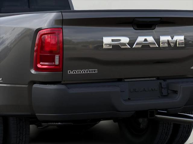 2025 Ram 3500 Laramie Crew Cab 4x4 8' Box