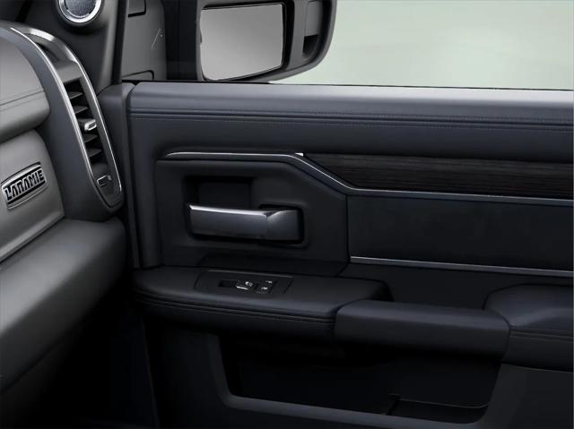 2025 Ram 3500 Laramie Crew Cab 4x4 8' Box