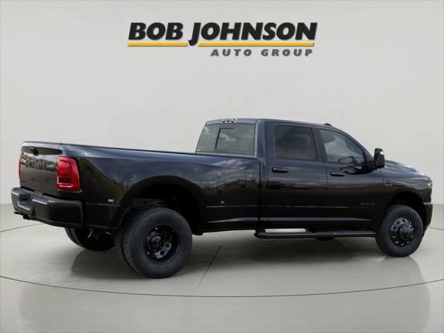 2025 Ram 3500 Laramie Crew Cab 4x4 8' Box