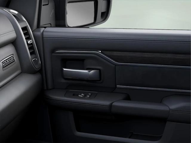 2025 Ram 3500 Laramie Crew Cab 4x4 8' Box