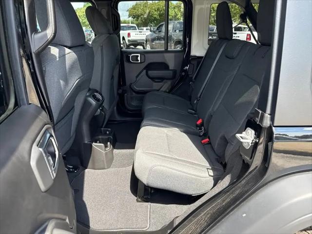2025 Jeep Wrangler 4-Door Summit 4x4