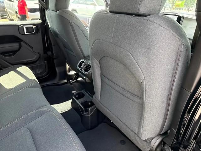 2025 Jeep Wrangler 4-Door Summit 4x4