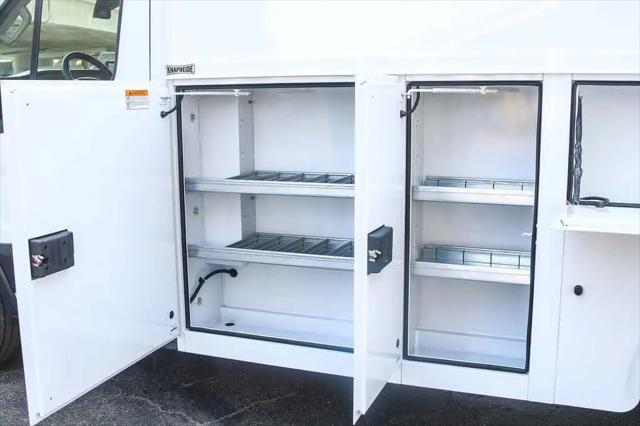 2025 Ford Transit Cutaway Unknown