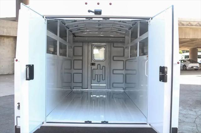 2025 Ford Transit Cutaway Unknown