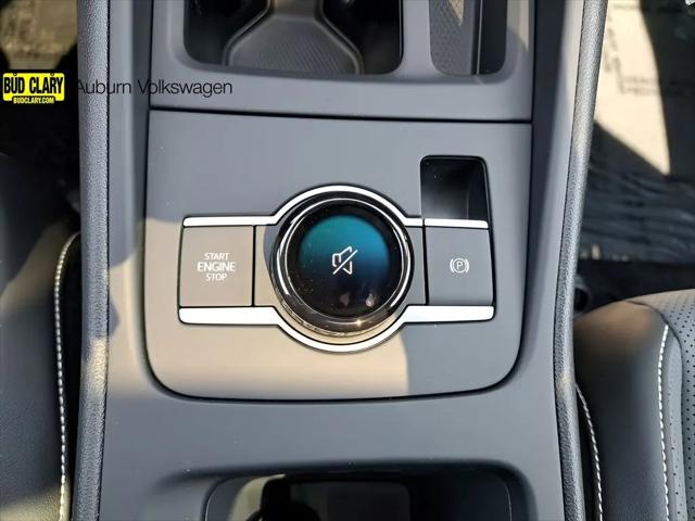 2025 Volkswagen Tiguan 2.0T SE