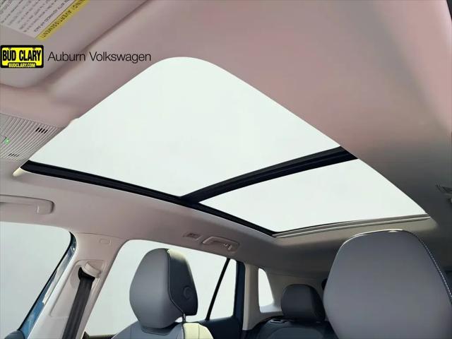 2025 Volkswagen Tiguan 2.0T SE