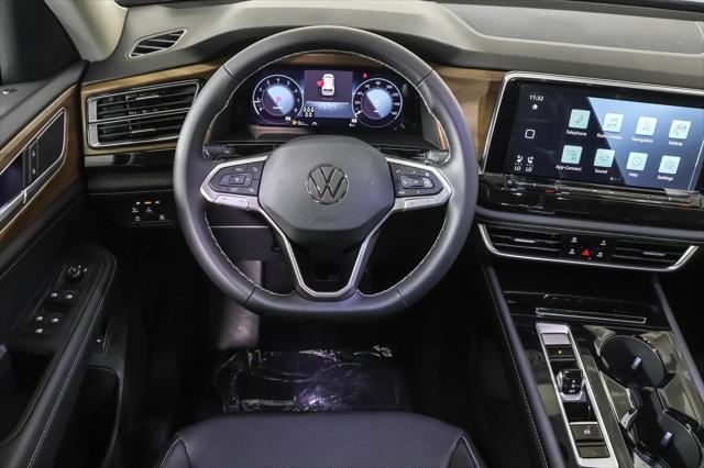 2026 Volkswagen Atlas SE with Technology