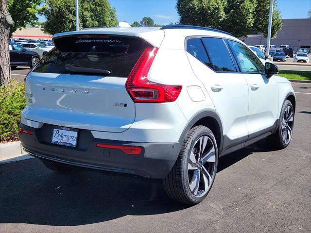 2026 Volvo XC40 Ultra, B5 AWD Gas (mild hybrid), Dark