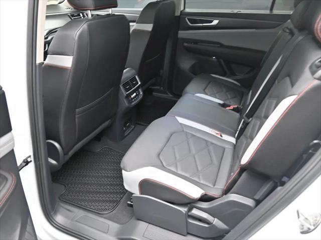 2026 Volkswagen Atlas Peak Edition