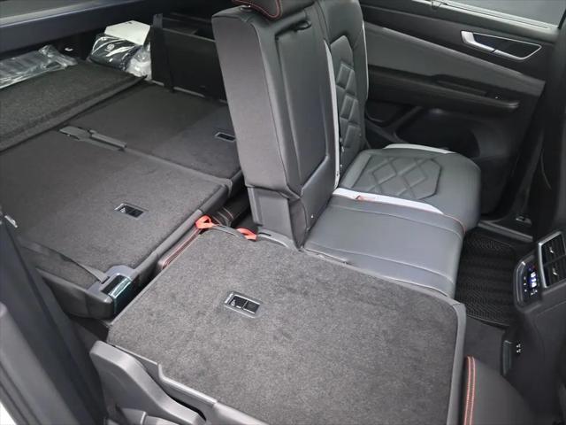 2026 Volkswagen Atlas Peak Edition