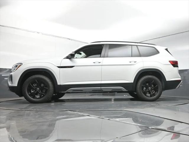 2026 Volkswagen Atlas Peak Edition