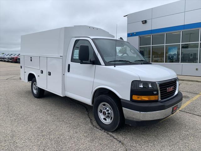 2025 GMC Savana Cutaway Work Van