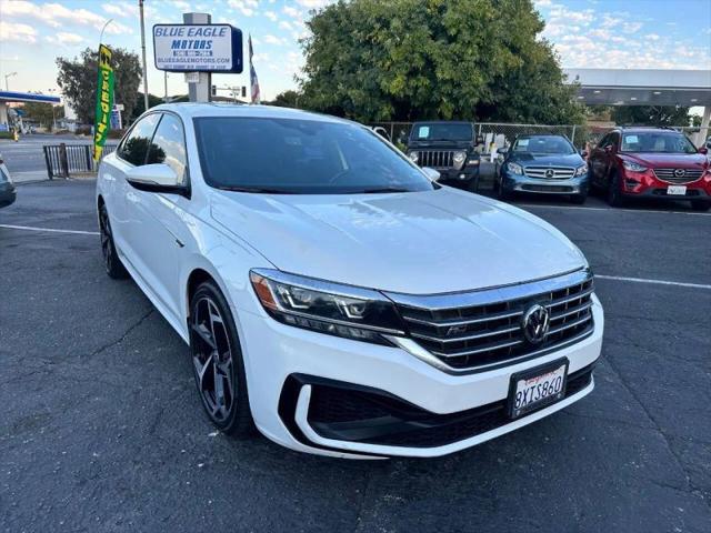 2021 Volkswagen Passat 2.0T R-Line
