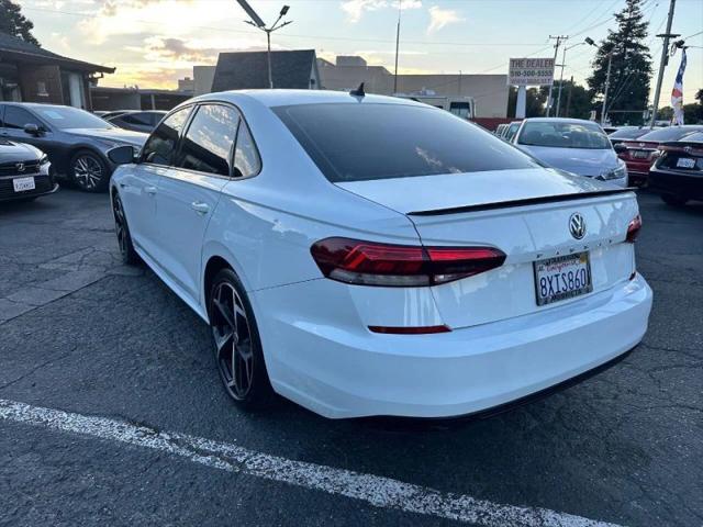 2021 Volkswagen Passat 2.0T R-Line