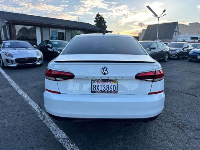 2021 Volkswagen Passat 2.0T R-Line