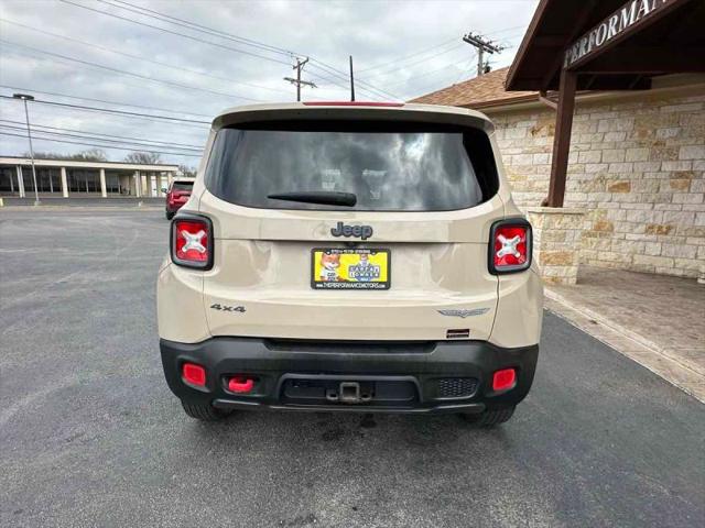 2017 Jeep Renegade Deserthawk 4x4