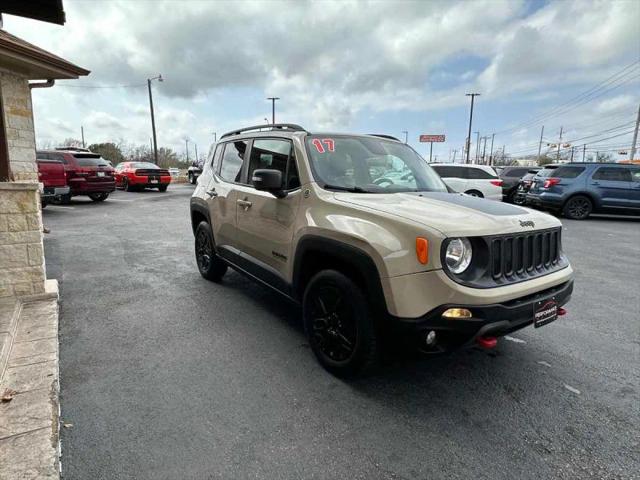 2017 Jeep Renegade Deserthawk 4x4